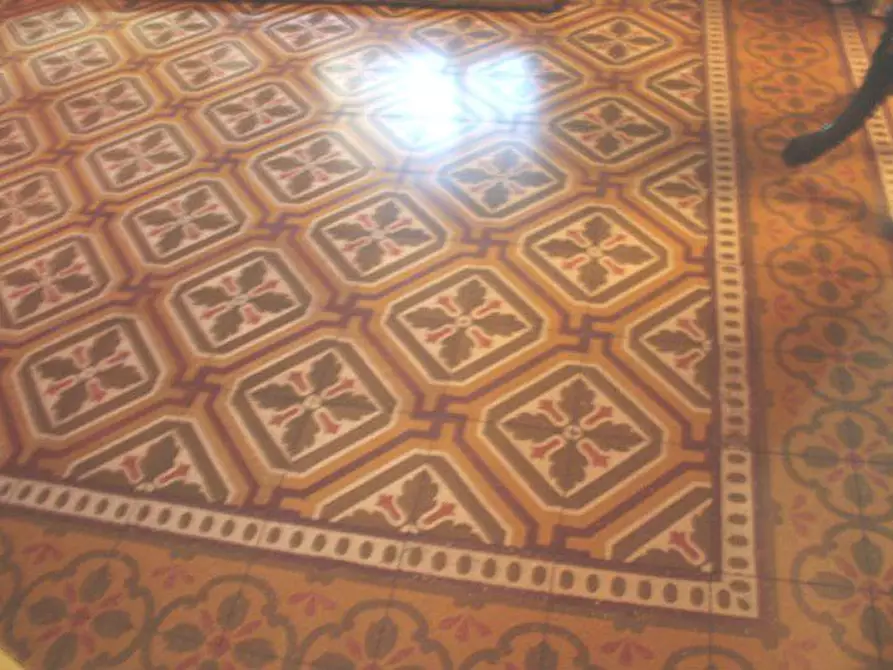 Immagine 15 di Villa in vendita  a Lucca