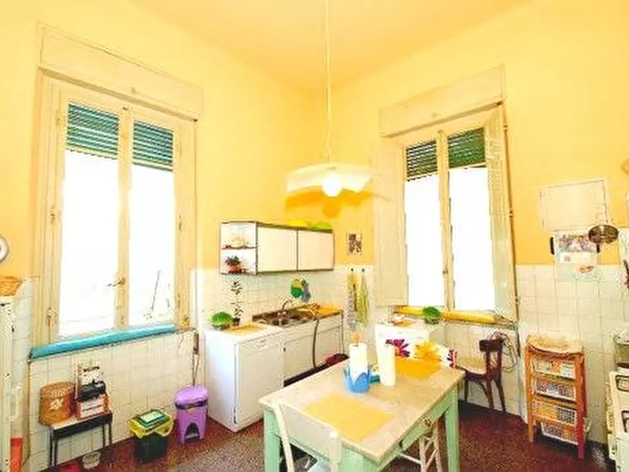 Immagine 13 di Villa in vendita  a Lucca