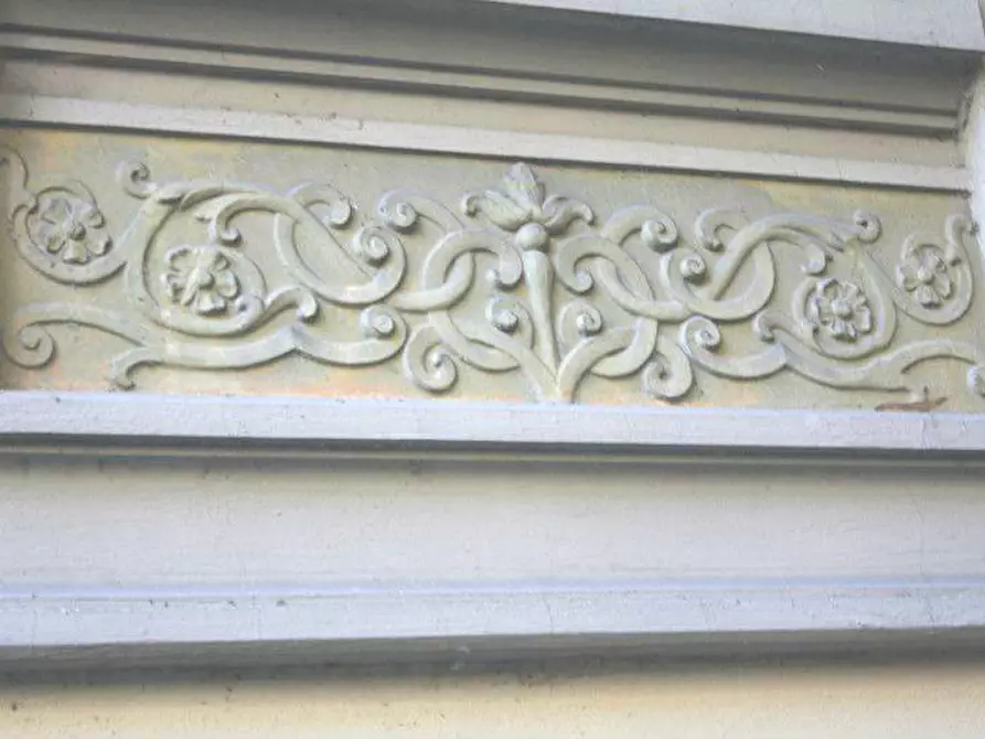 Immagine 3 di Villa in vendita  a Lucca