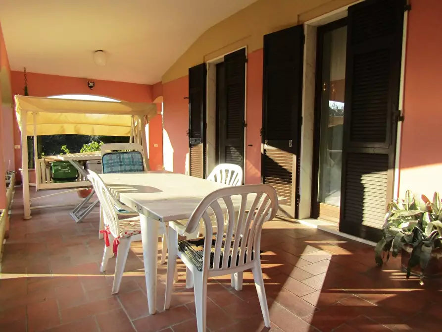 Immagine 28 di Villa in vendita  a Carrara