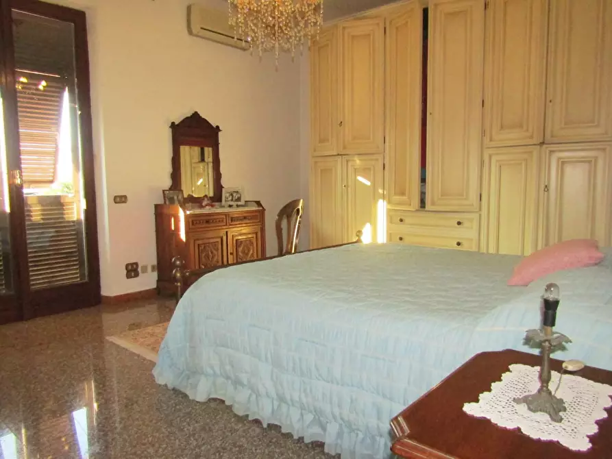 Immagine 24 di Villa in vendita  a Carrara