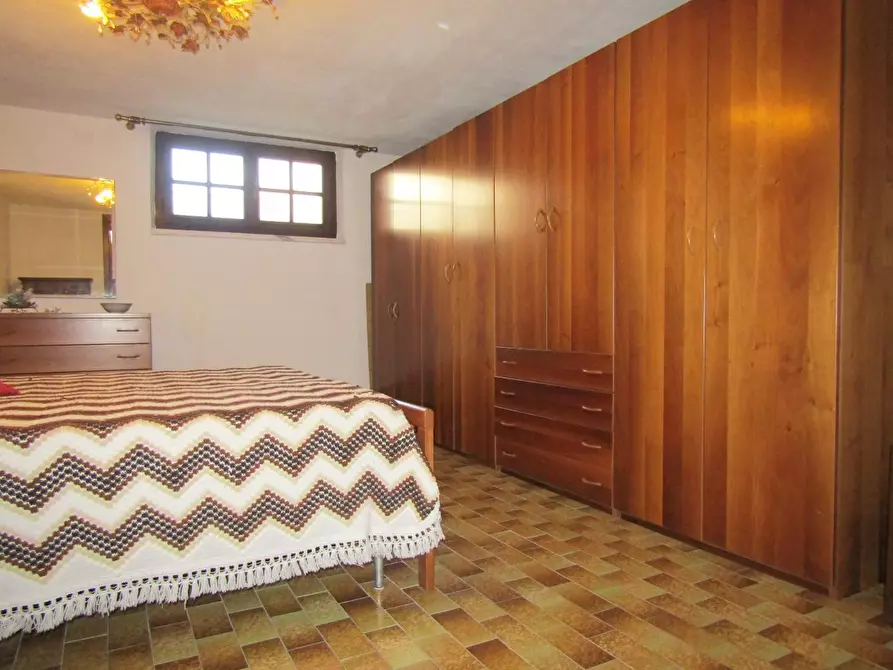 Immagine 35 di Villa in vendita  a Carrara