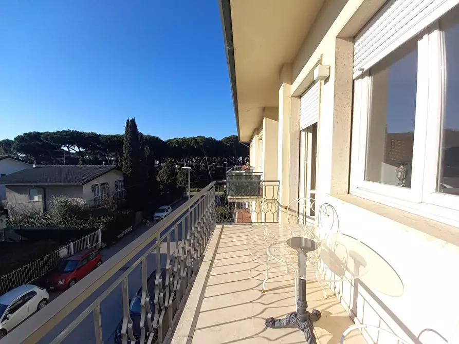 Immagine 5 di Mansarda in affitto  a Camaiore