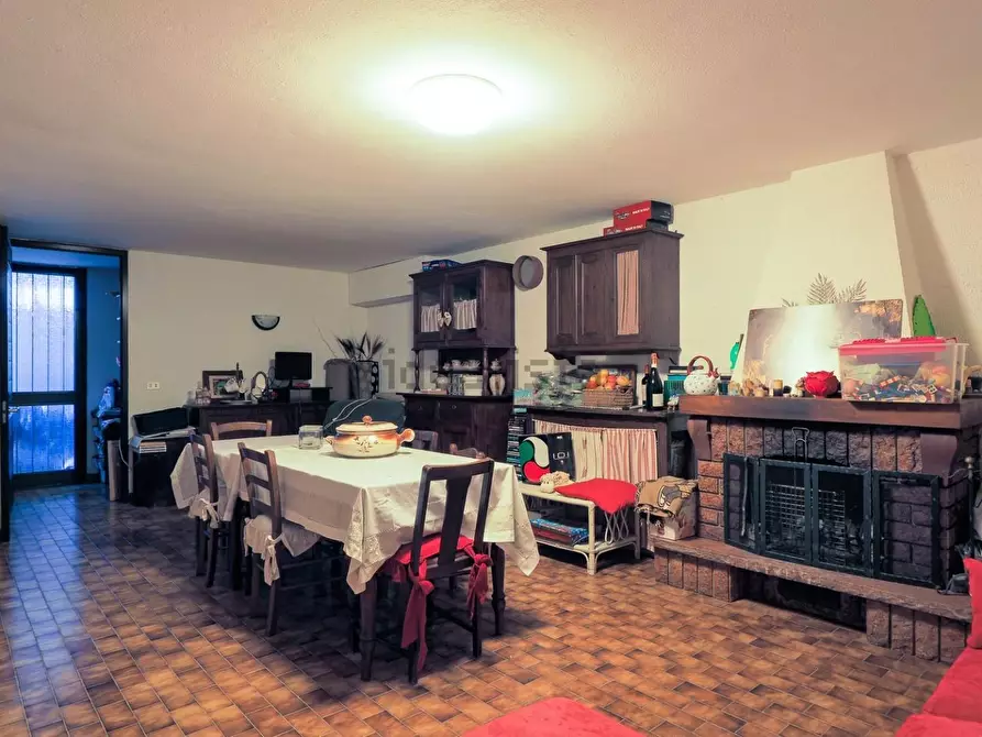 Immagine 9 di Casa bifamiliare in vendita  a Massa