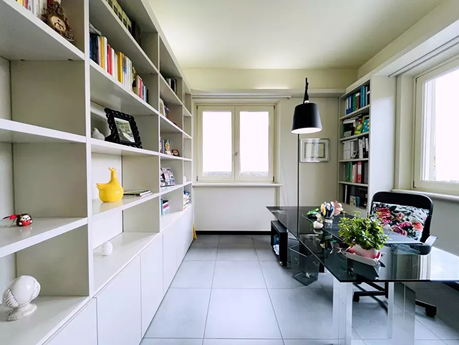 Immagine 41 di Casa indipendente in vendita  a Camaiore