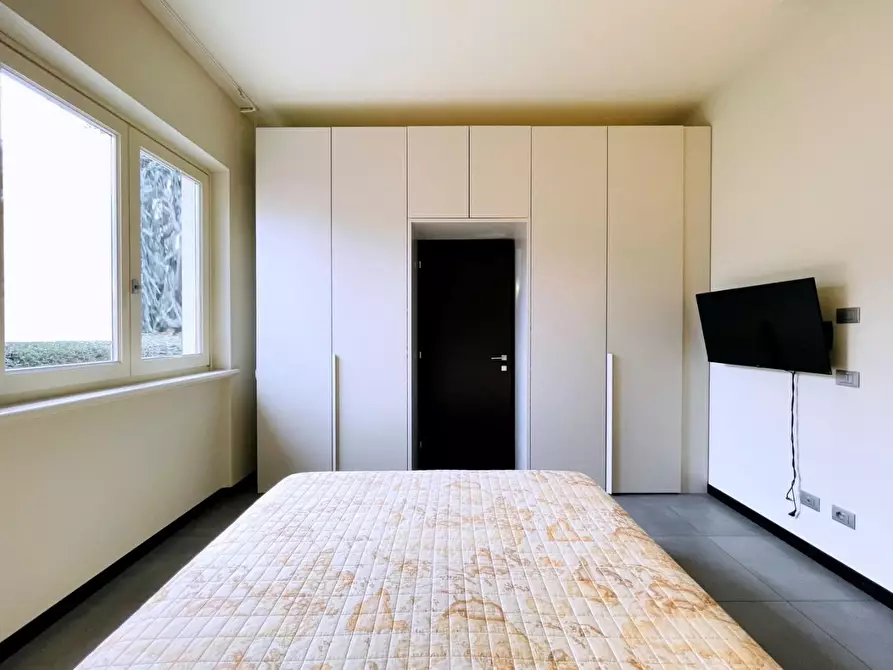 Immagine 33 di Casa indipendente in vendita  a Camaiore