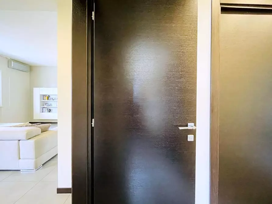 Immagine 38 di Casa indipendente in vendita  a Camaiore