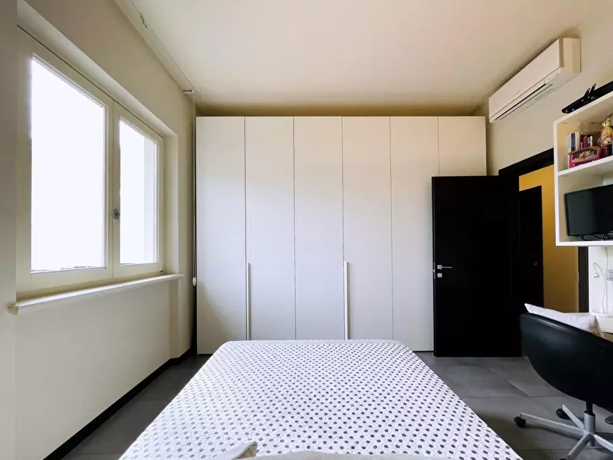 Immagine 23 di Casa indipendente in vendita  a Camaiore