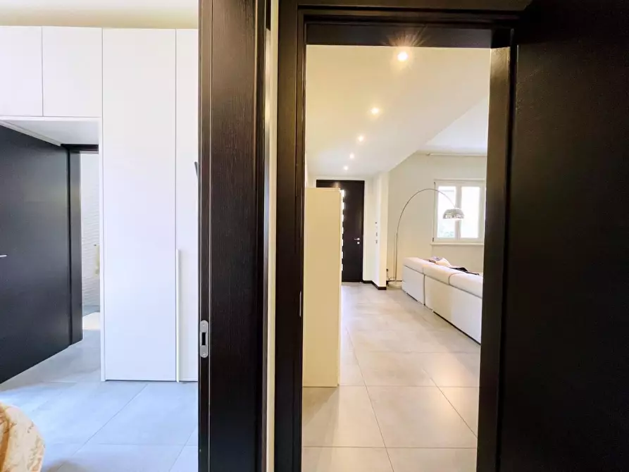 Immagine 28 di Casa indipendente in vendita  a Camaiore