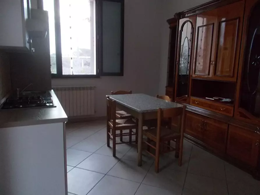 Immagine 7 di Appartamento in affitto  a Pontedera
