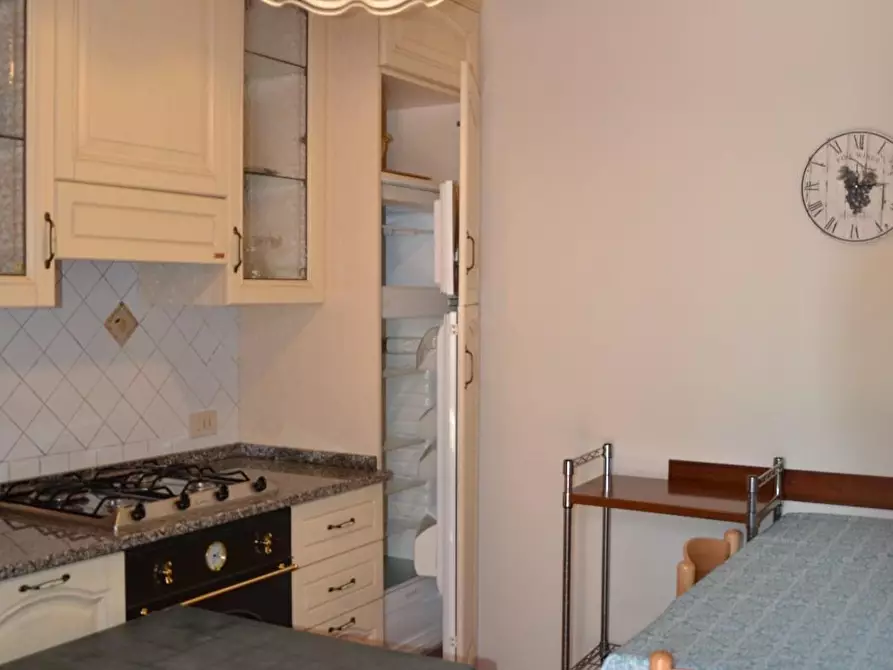 Immagine 6 di Villa in affitto  a Pietrasanta