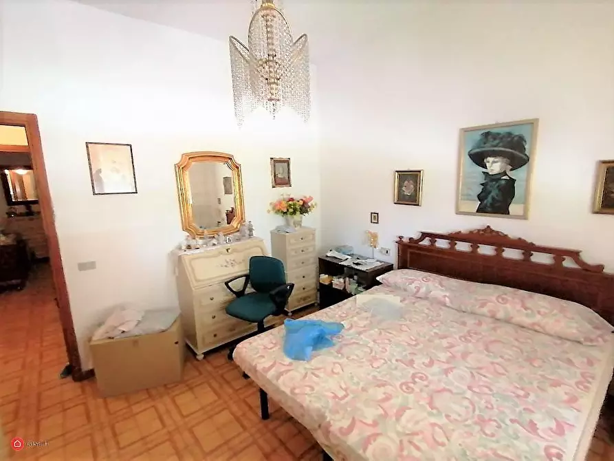 Immagine 9 di Appartamento in vendita  a Carrara