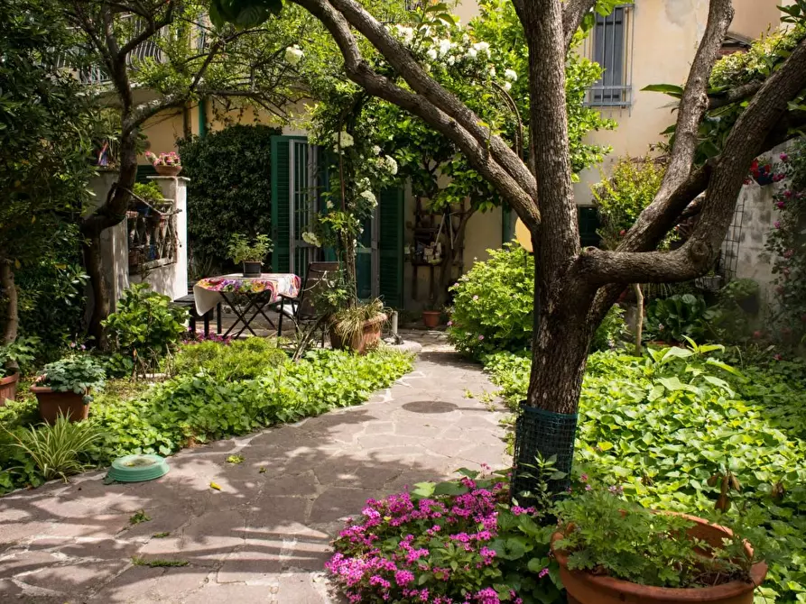 Immagine 34 di Terratetto in vendita  a Pisa