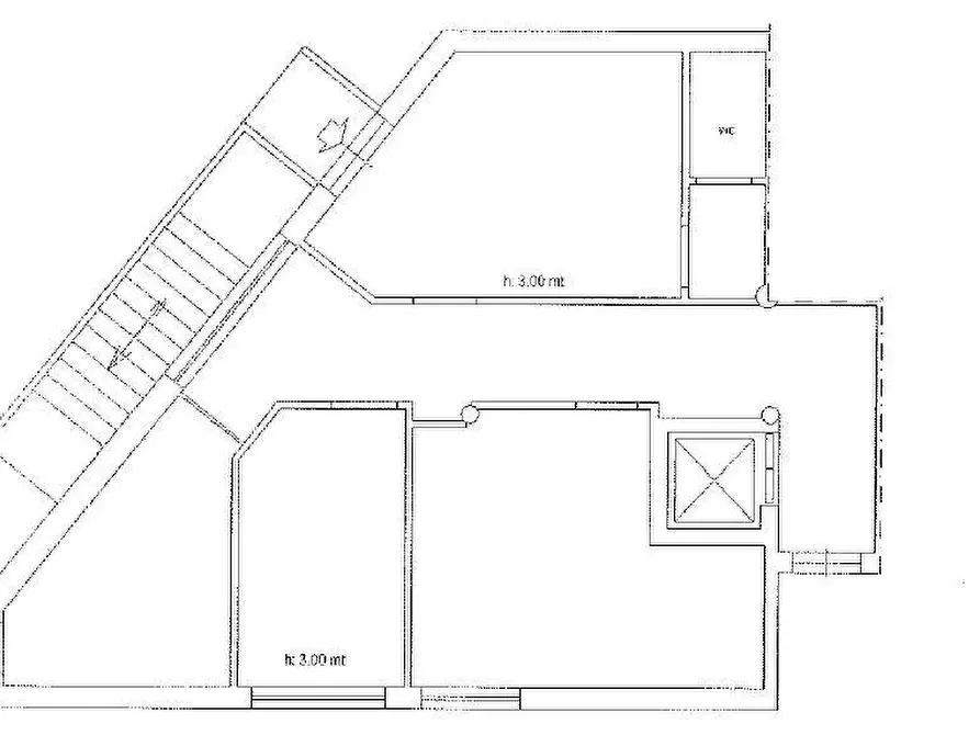 Immagine 6 di Ufficio in vendita  a Lucca