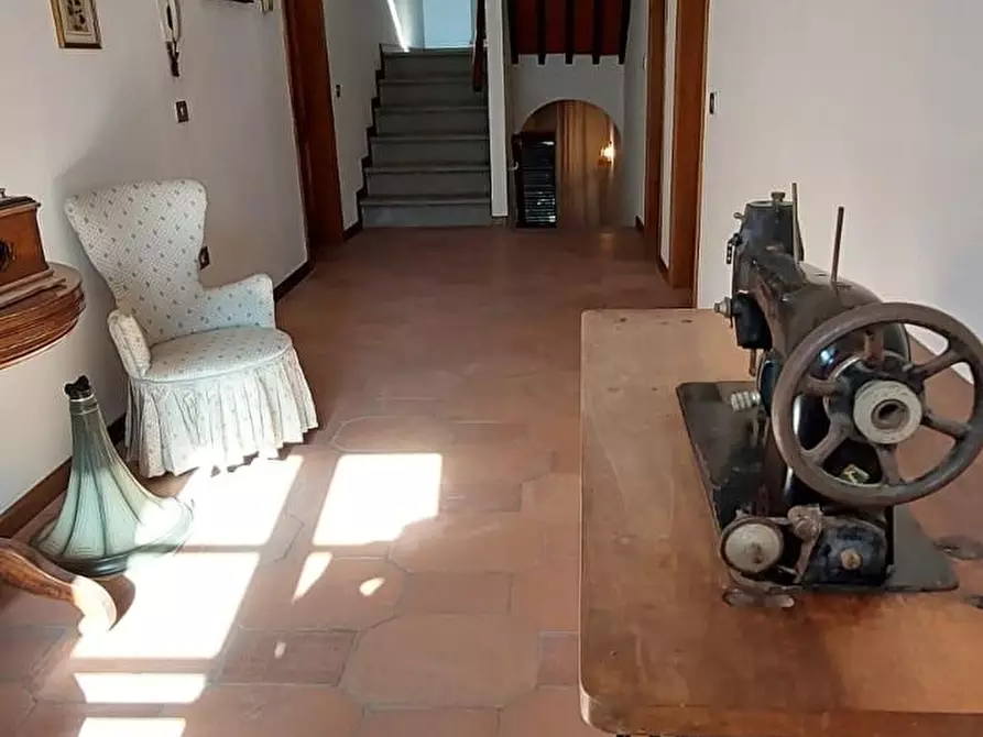 Immagine 12 di Villa in vendita  a Cerreto Guidi