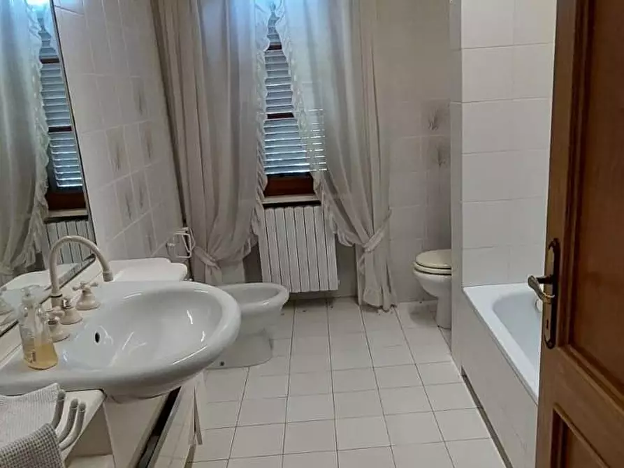 Immagine 9 di Villa in vendita  a Cerreto Guidi