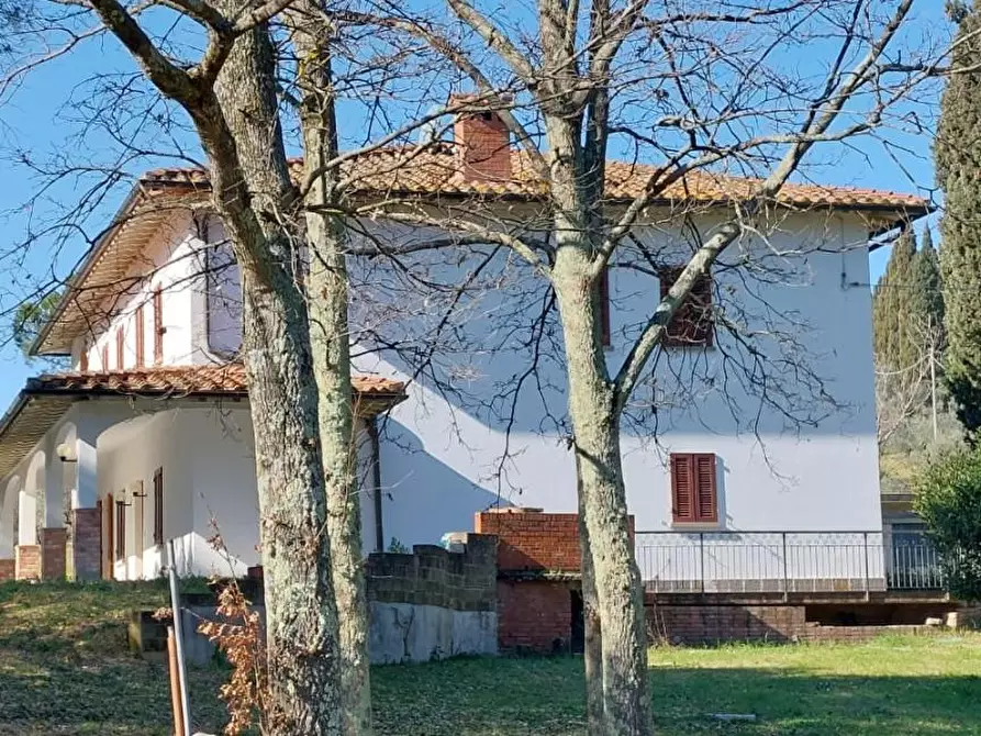 Immagine 3 di Villa in vendita  a Cerreto Guidi