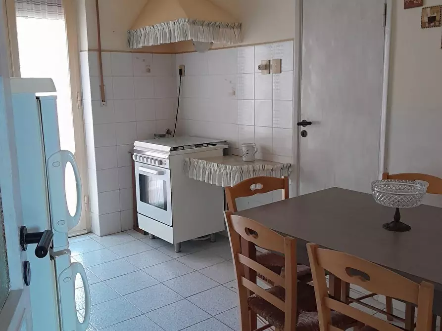 Immagine 2 di Appartamento in vendita  a Livorno