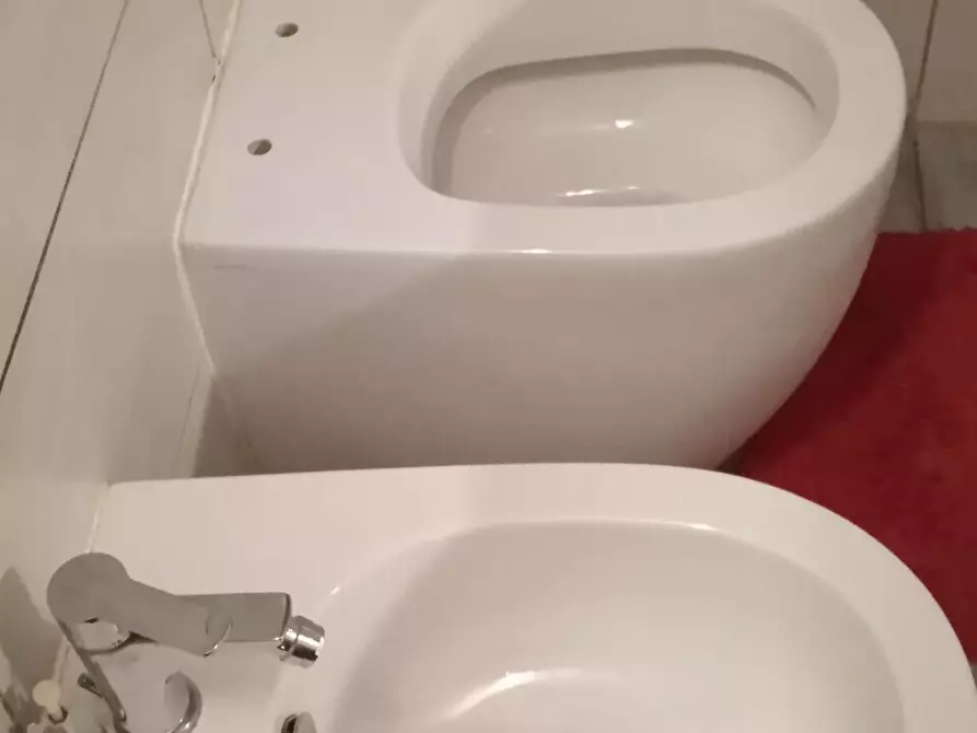 Immagine 12 di Porzione di casa in vendita  a Carrara