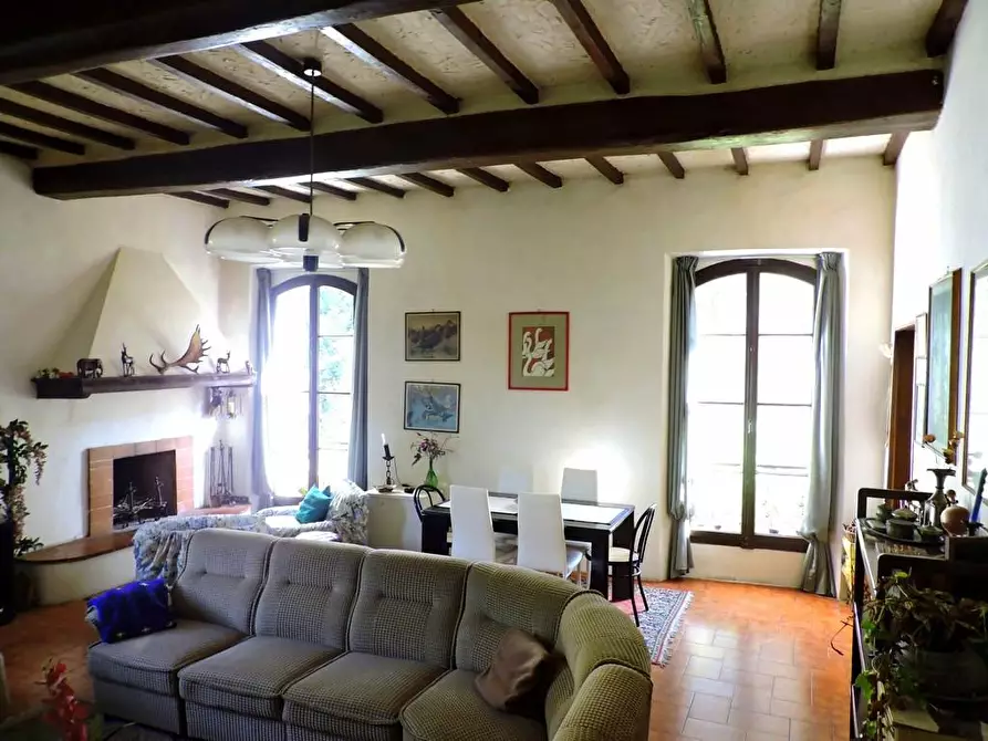 Immagine 9 di Rustico / casale in vendita  a Calci