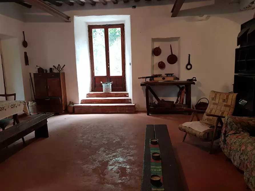 Immagine 15 di Rustico / casale in vendita  a Calci