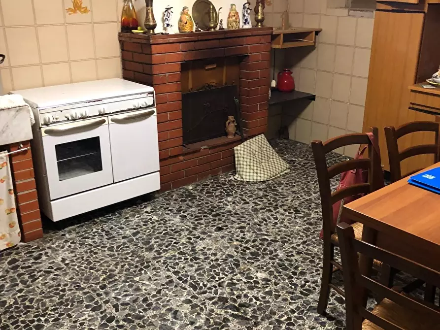 Immagine 4 di Casa semindipendente in vendita  a Montignoso