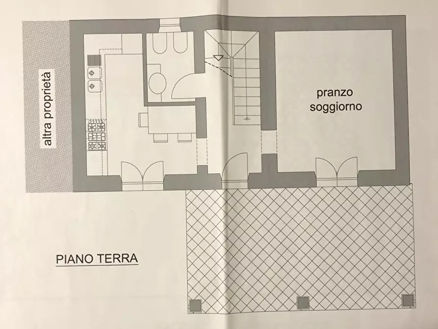Immagine 17 di Casa semindipendente in vendita  a Montignoso