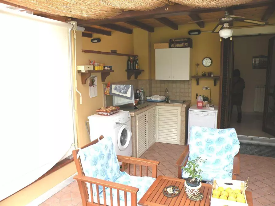 Immagine 14 di Villetta a schiera in vendita  a Massa