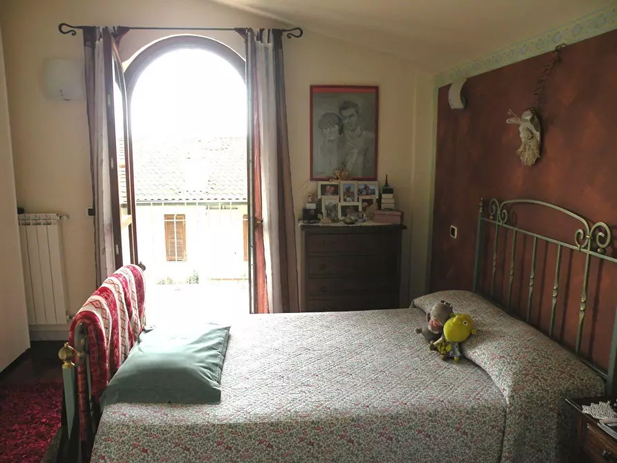 Immagine 9 di Villetta a schiera in vendita  a Massa