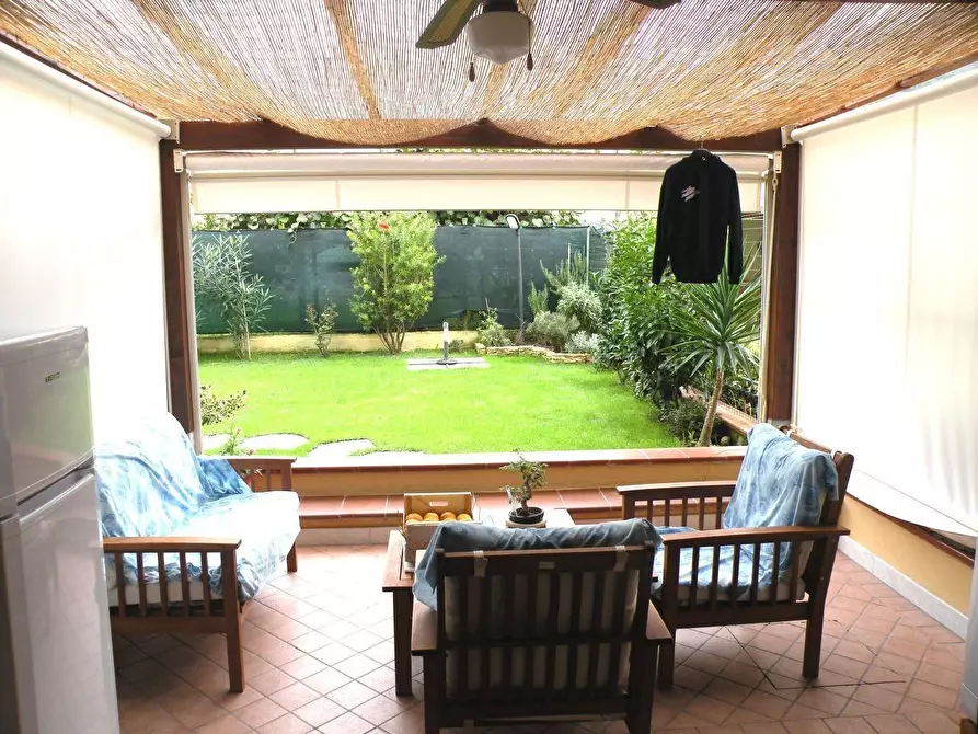 Immagine 15 di Villetta a schiera in vendita  a Massa