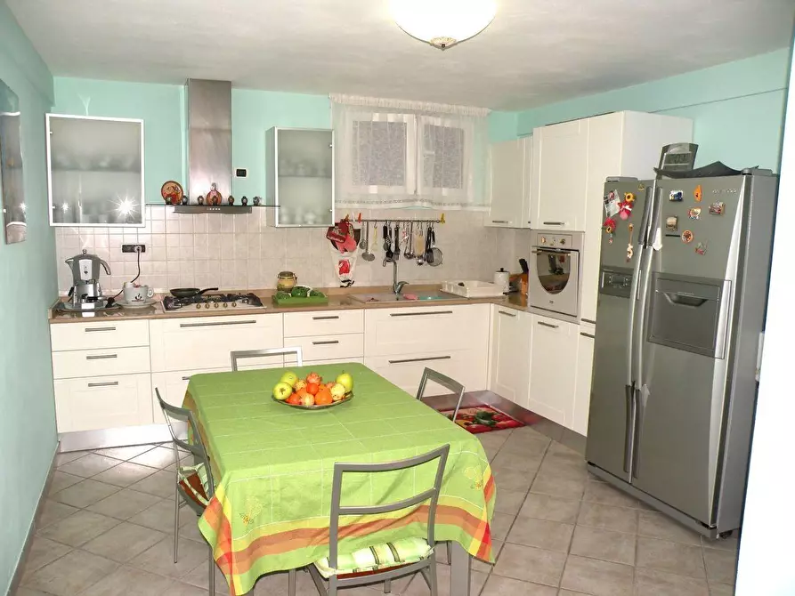 Immagine 11 di Villetta a schiera in vendita  a Massa