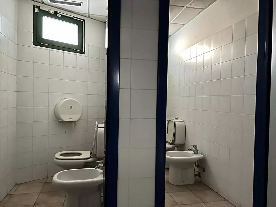 Immagine 25 di Ufficio in vendita  a Empoli