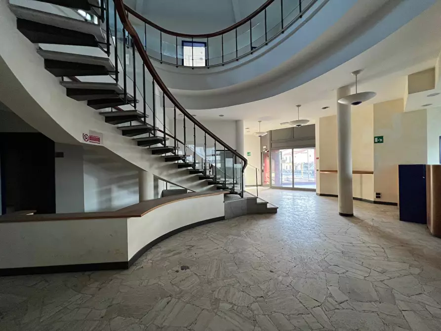 Immagine 7 di Ufficio in vendita  a Empoli