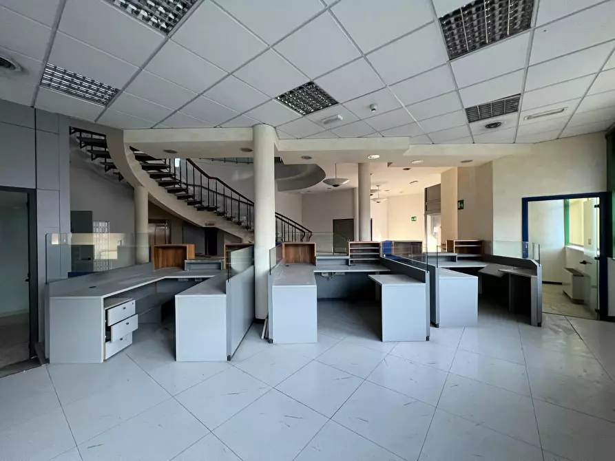 Immagine 5 di Ufficio in vendita  a Empoli