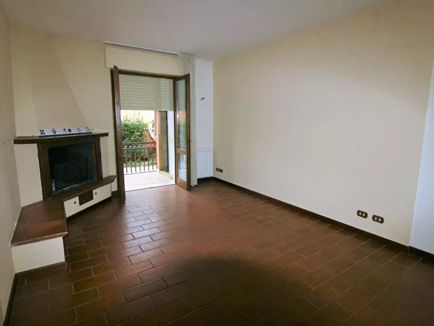 Immagine 6 di Porzione di casa in vendita  a Ortonovo