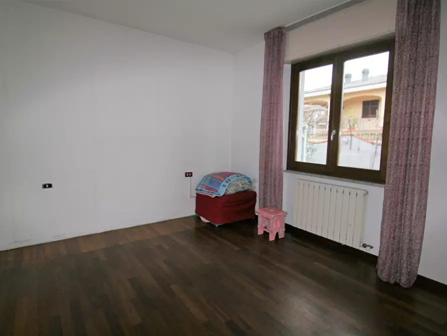 Immagine 12 di Porzione di casa in vendita  a Ortonovo