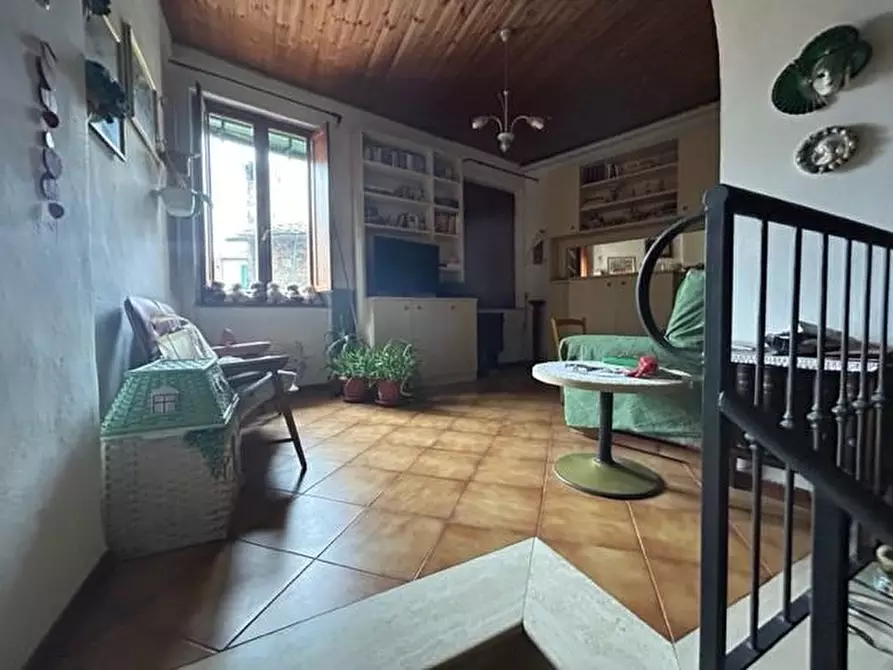 Immagine 8 di Appartamento in vendita  a Siena