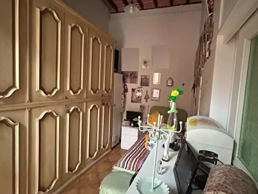 Immagine 3 di Appartamento in vendita  a Siena