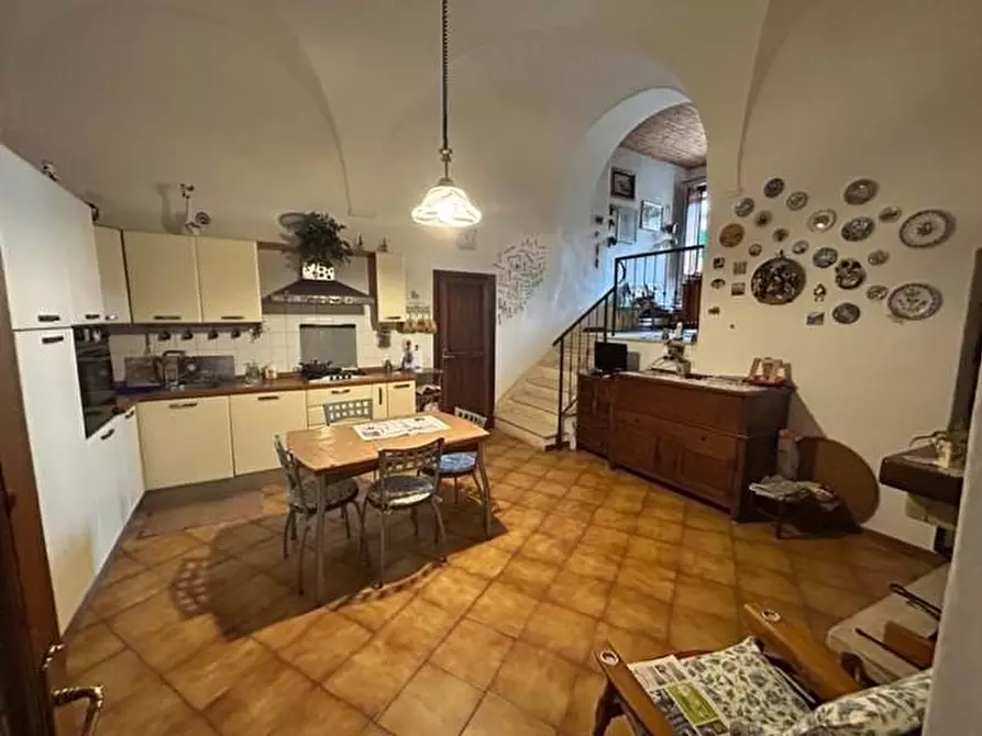 Immagine 7 di Appartamento in vendita  a Siena