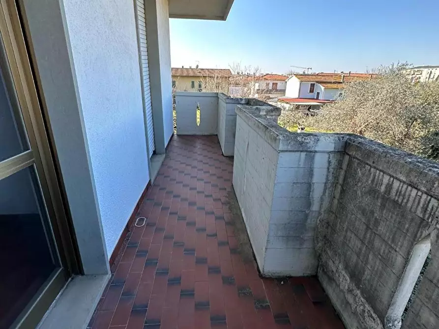 Immagine 17 di Villetta a schiera in vendita  a Massa