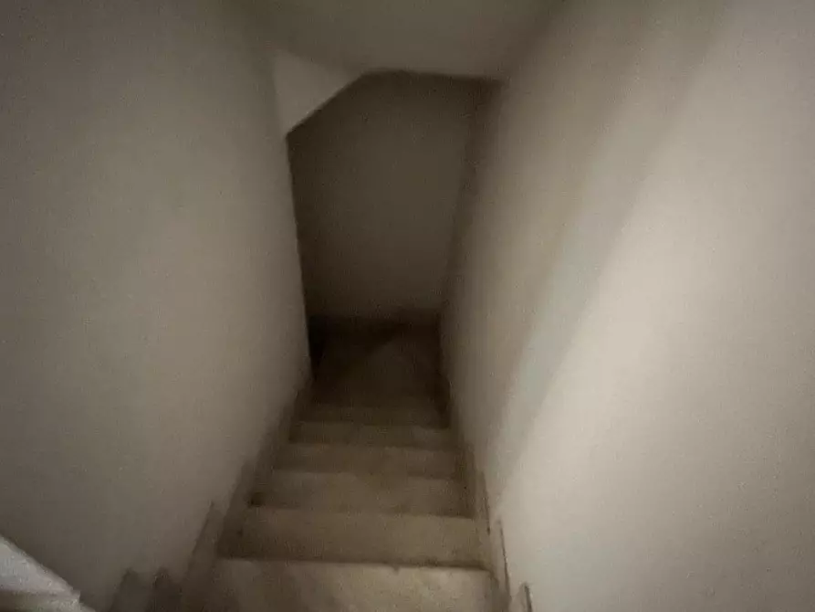 Immagine 27 di Villetta a schiera in vendita  a Massa