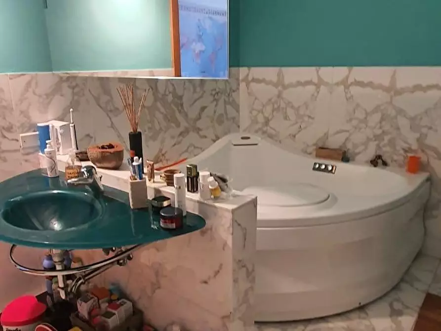 Immagine 23 di Casa bifamiliare in vendita  a Massarosa