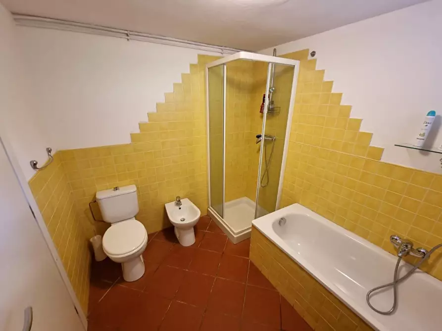 Immagine 10 di Casa bifamiliare in vendita  a Massarosa