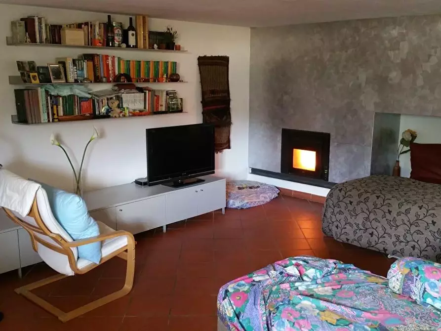 Immagine 11 di Casa bifamiliare in vendita  a Massarosa