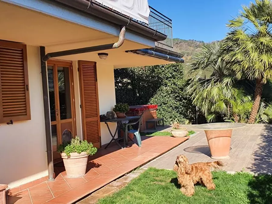 Immagine 3 di Casa bifamiliare in vendita  a Massarosa