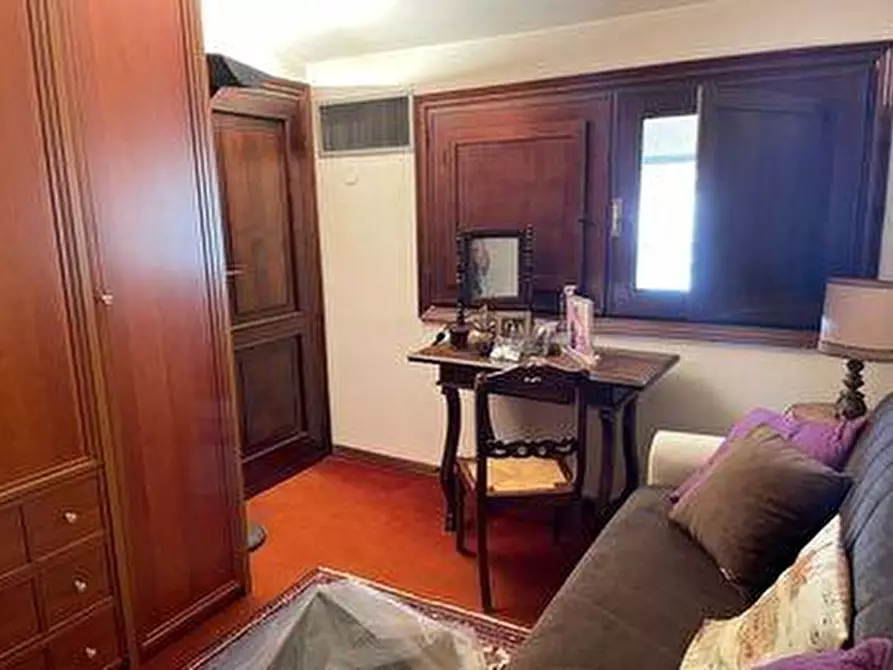 Immagine 21 di Casa bifamiliare in vendita  a Viareggio