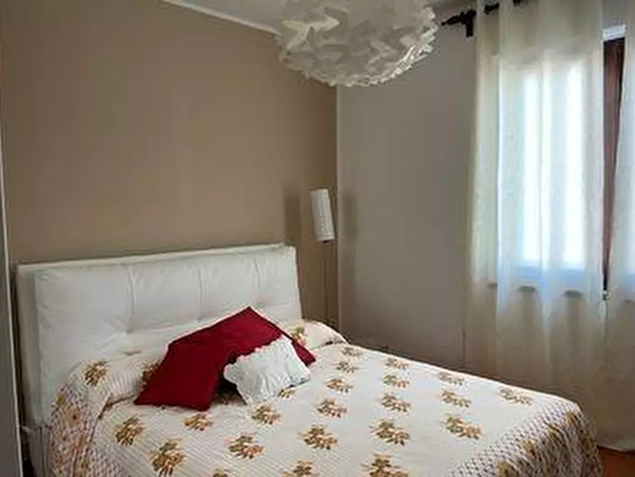 Immagine 26 di Casa bifamiliare in vendita  a Viareggio