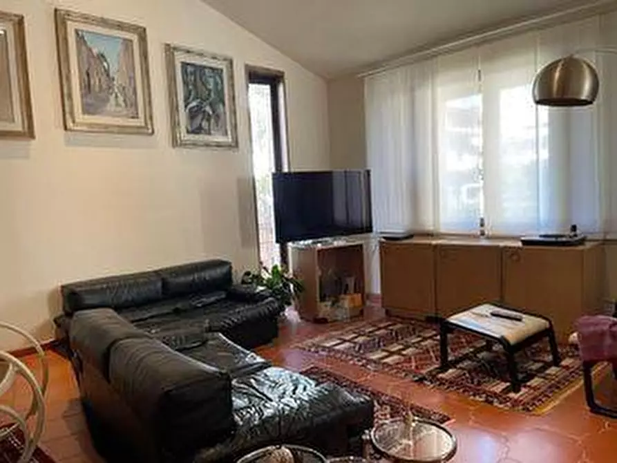 Immagine 13 di Casa bifamiliare in vendita  a Viareggio