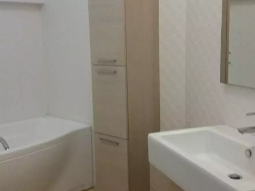 Immagine 20 di Appartamento in vendita  a Siena