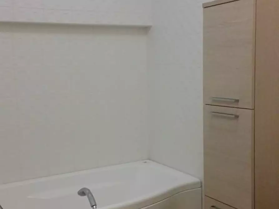 Immagine 21 di Appartamento in vendita  a Siena